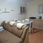 Domovik Parkaniya, 2a Apartment Mukacheve