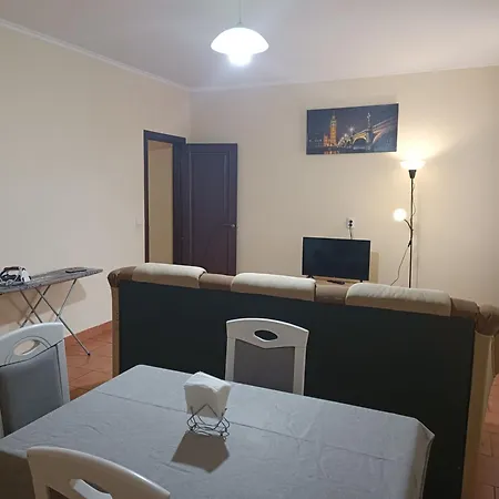 Domovik Parkaniya, 2a * Мукачево