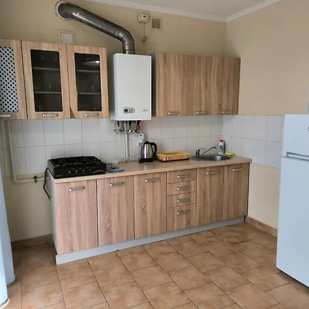 Domovik Parkaniya, 2a * ムカチェヴォ