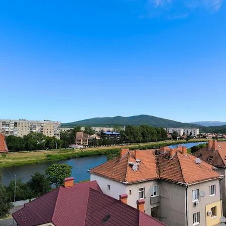 Domovik Parkaniya, 2a Мукачево