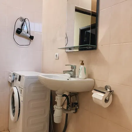 Апартаменты Domovik Parkaniya, 2a Мукачево