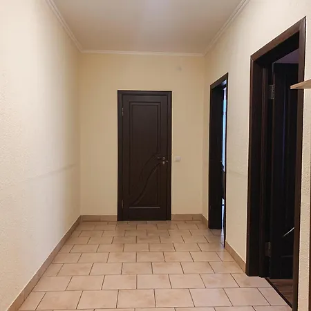 Domovik Parkaniya, 2a