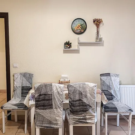 Domovik Parkaniya, 2a Апартаменты