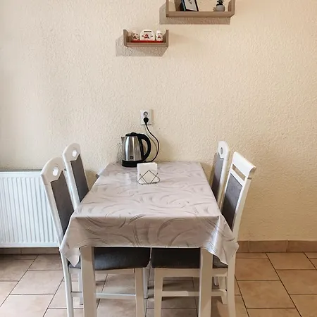 アパート Domovik Parkaniya, 2a *