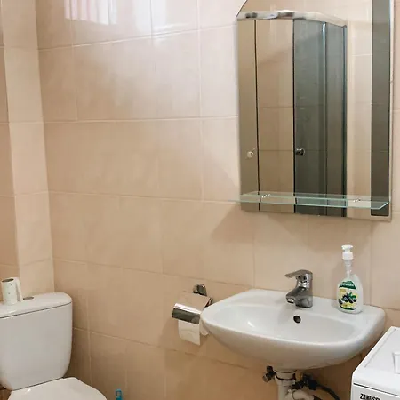 Domovik Parkaniya, 2a Διαμέρισμα Μουκάτσεβο