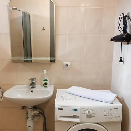 Domovik Parkaniya, 2a Апартаменты *