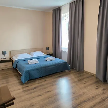 Domovik Parkaniya, 2a Апартаменты