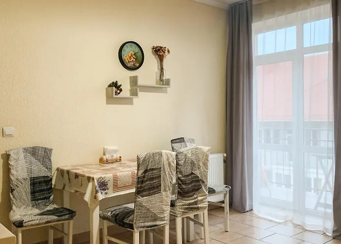 Domovik Parkaniya, 2a Mukaçeve